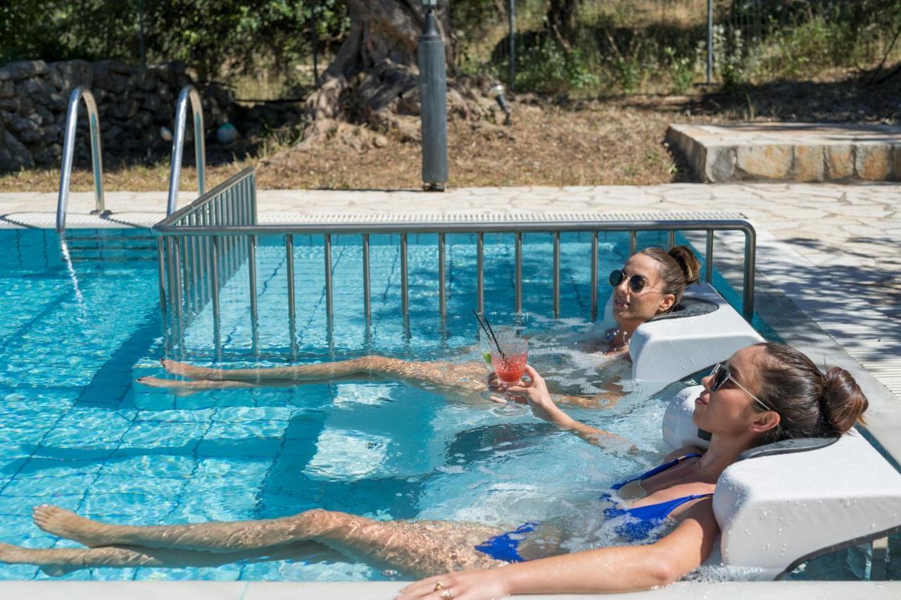 Boutique Villa Petra Amanda Heated Pool Optional Fílippos Esterno foto