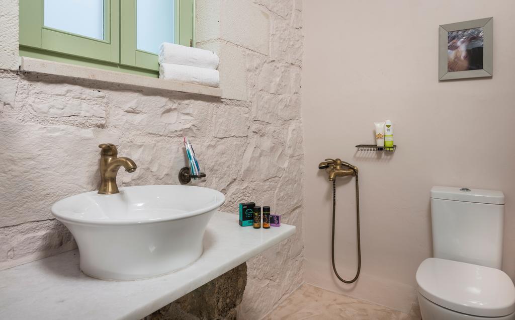 Boutique Villa Petra Amanda Heated Pool Optional Fílippos Esterno foto